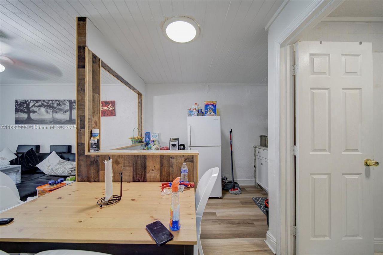 5040 NW 197 St, Miami, FL 33055 Photo