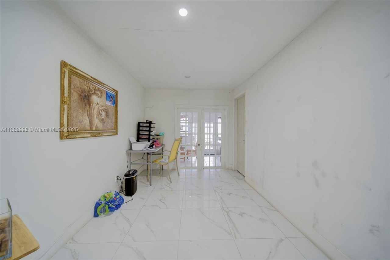 5040 NW 197 St, Miami, FL 33055 Photo