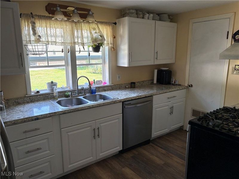 11855 Avon Belden Road, Grafton, OH 44044 Photo 7
