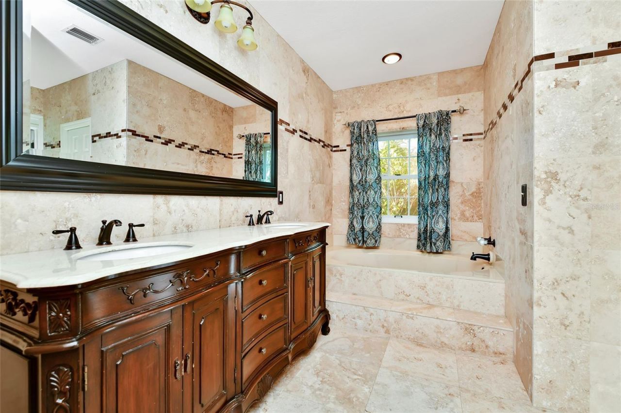 5925 Chesapeake Park, Unit 54, Orlando, FL 32819 Photo