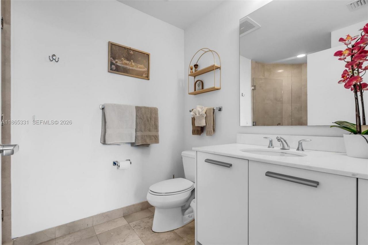 1060 Brickell Ave, Unit 3601, Miami, FL 33131 Photo