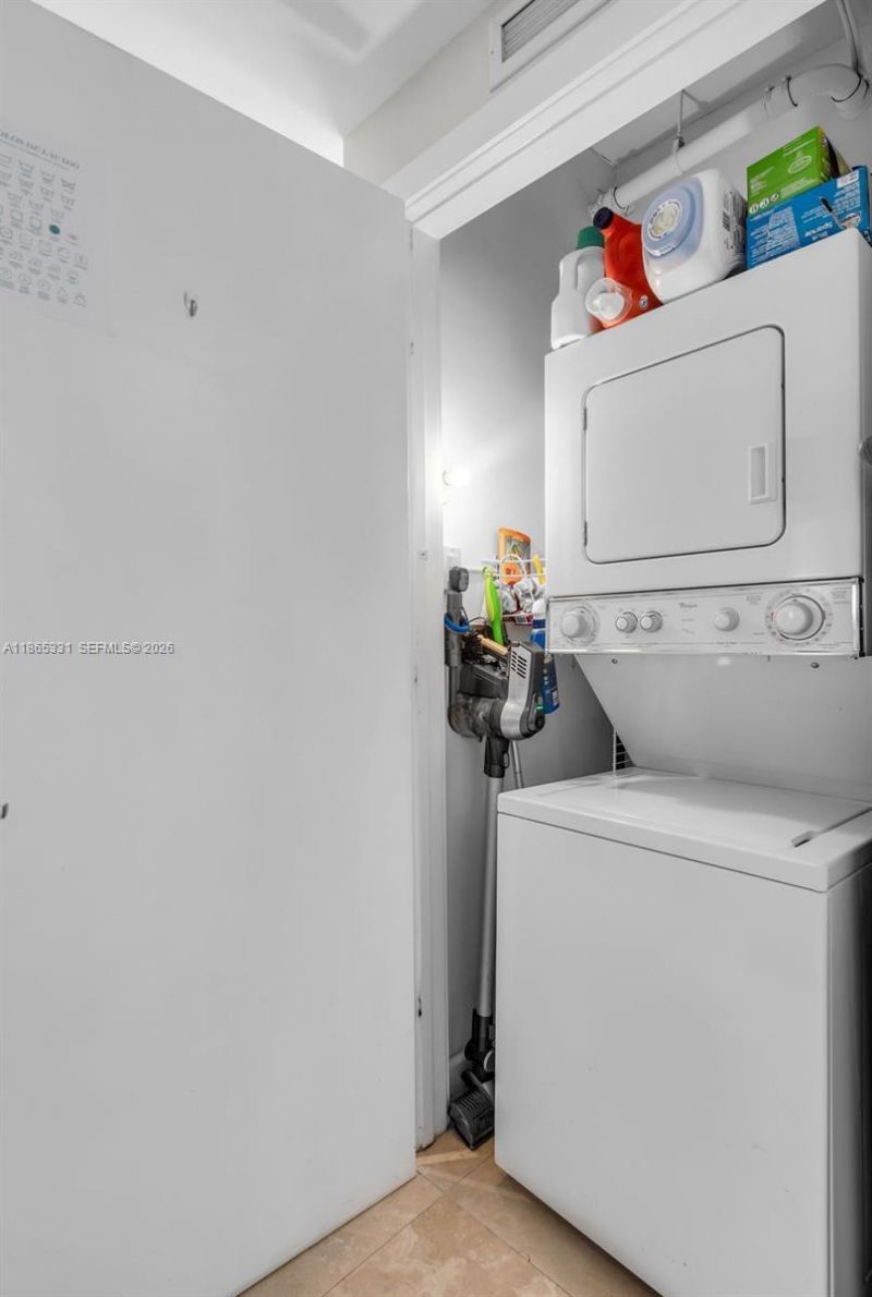 1060 Brickell Ave, Unit 3601, Miami, FL 33131 Photo