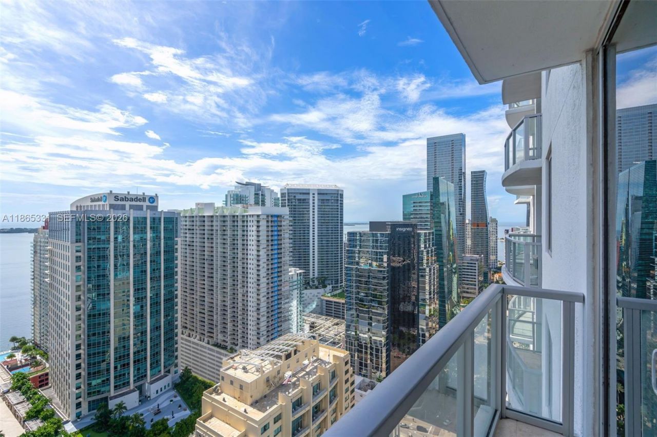 1060 Brickell Ave, Unit 3601, Miami, FL 33131 Photo