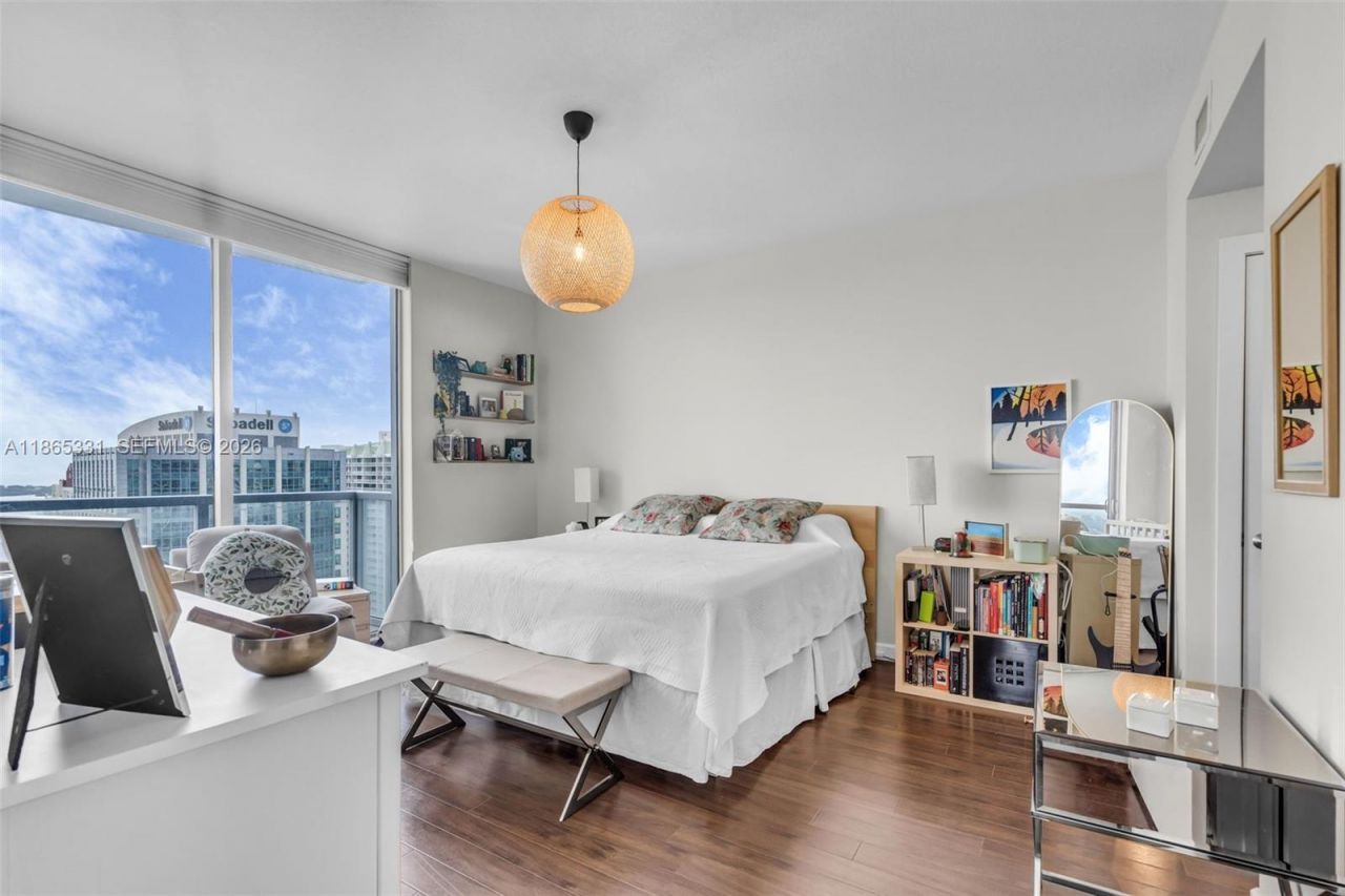 1060 Brickell Ave, Unit 3601, Miami, FL 33131 Photo