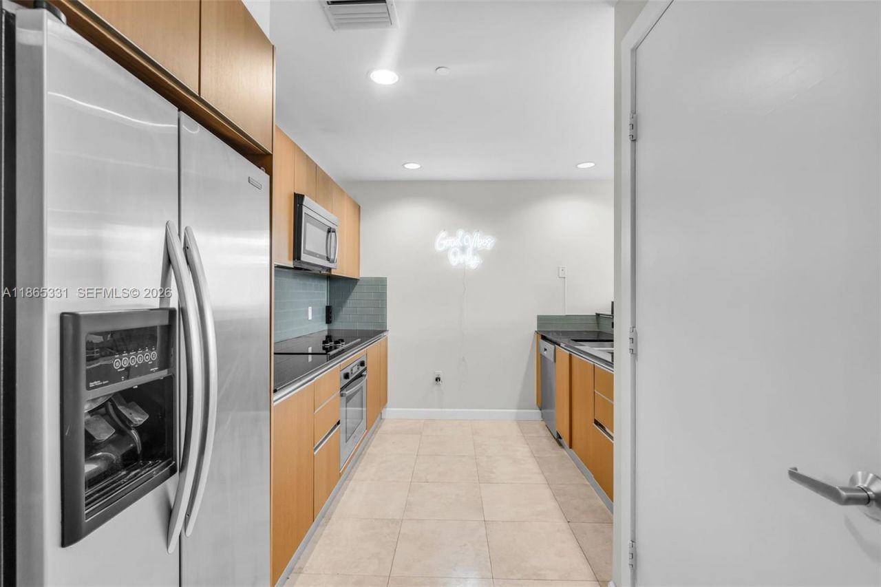 1060 Brickell Ave, Unit 3601, Miami, FL 33131 Photo