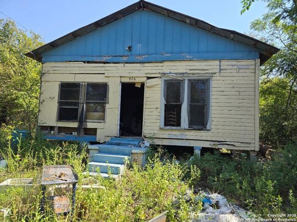 426 4th, Rockdale, TX 76567