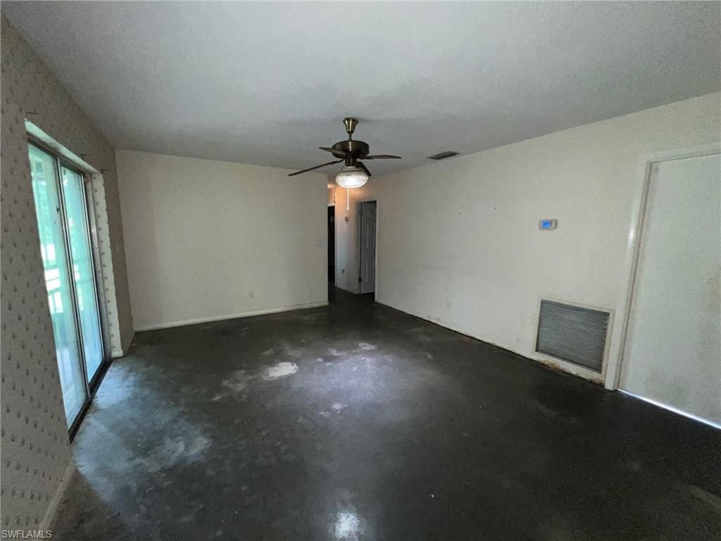 302 Greenwood Ave, Lehigh Acres, FL 33936 Photo