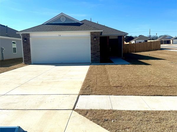 16 Blue Bell Street, Bristow, OK 74010