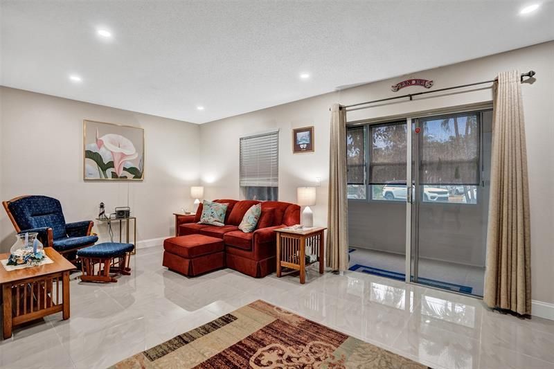 4980 E Sabal Palm Boulevard, Unit 124, Tamarac, FL 33319 Photo