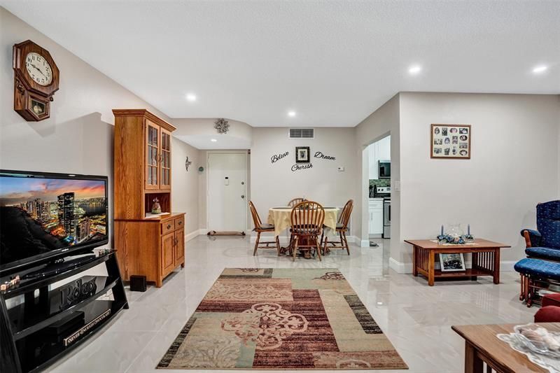 4980 E Sabal Palm Boulevard, Unit 124, Tamarac, FL 33319 Photo