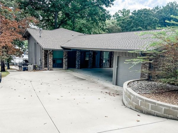 36 Winnebago Circle, Cherokee Village, AR 72529