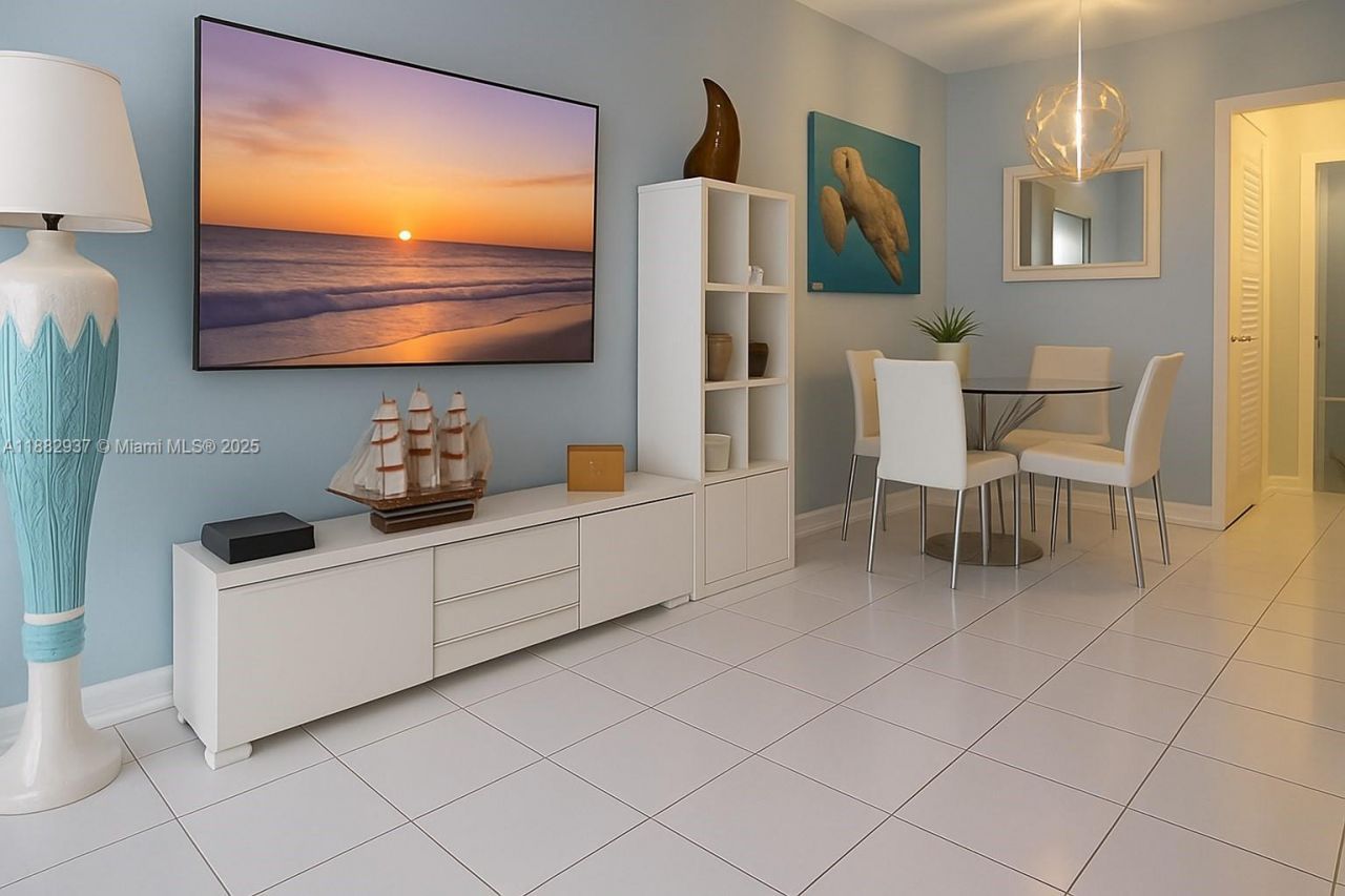 901 SW 11th Ave, Unit 4H, Hallandale Beach, FL 33009 Photo