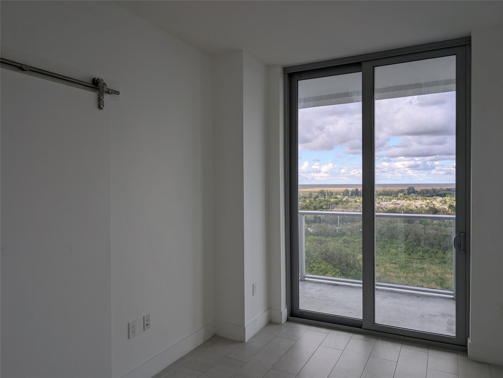 2000 Metropica Way, Unit 1501, Sunrise, FL 33323 Photo