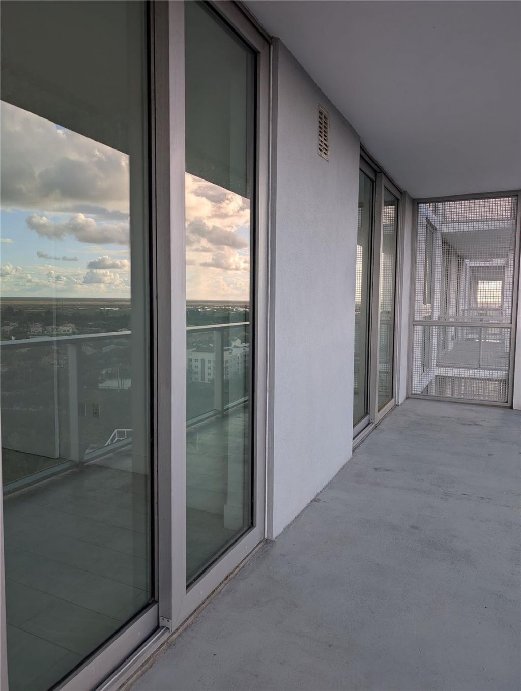 2000 Metropica Way, Unit 1501, Sunrise, FL 33323 Photo