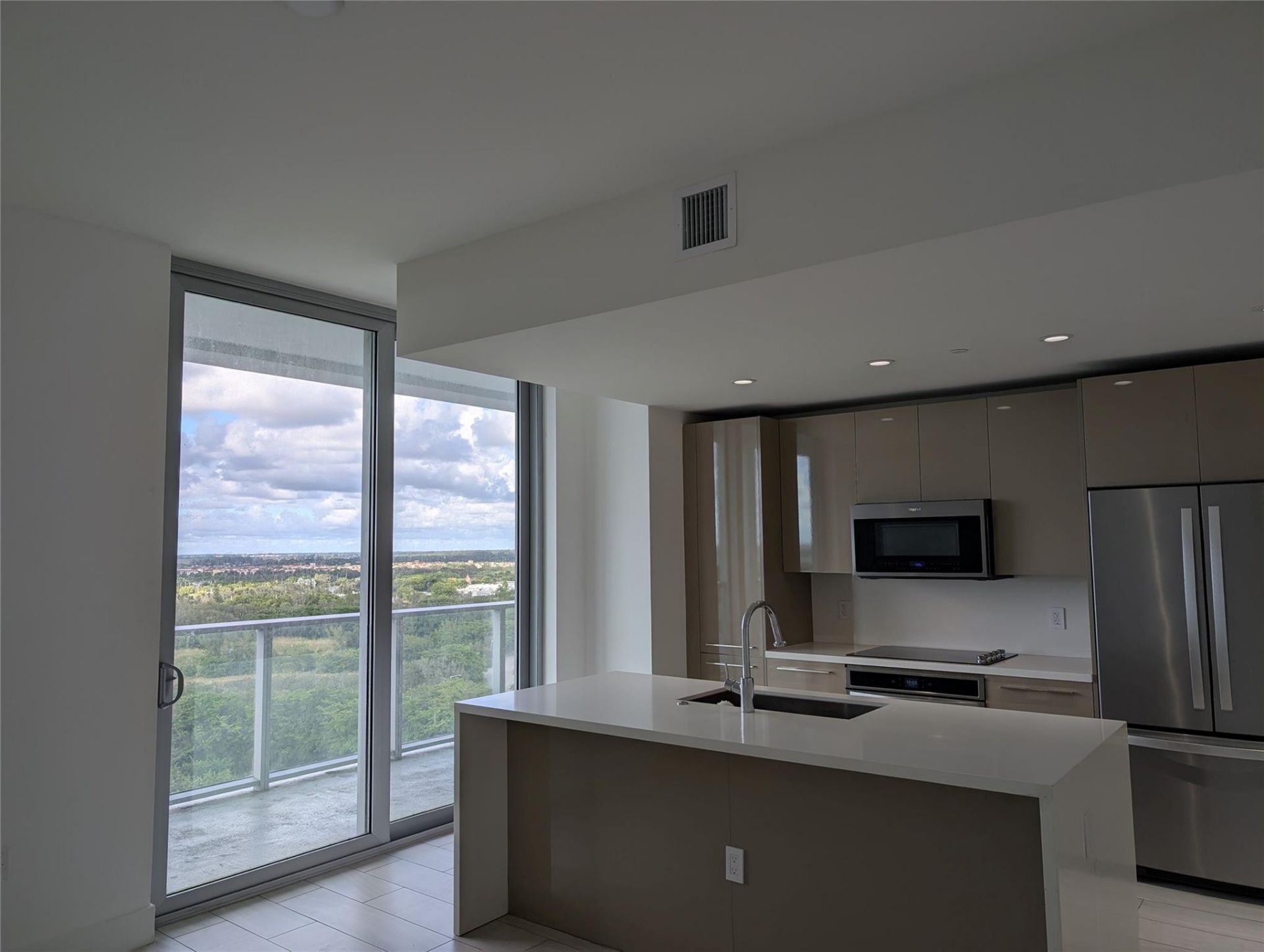 2000 Metropica Way, Unit 1501, Sunrise, FL 33323 Photo