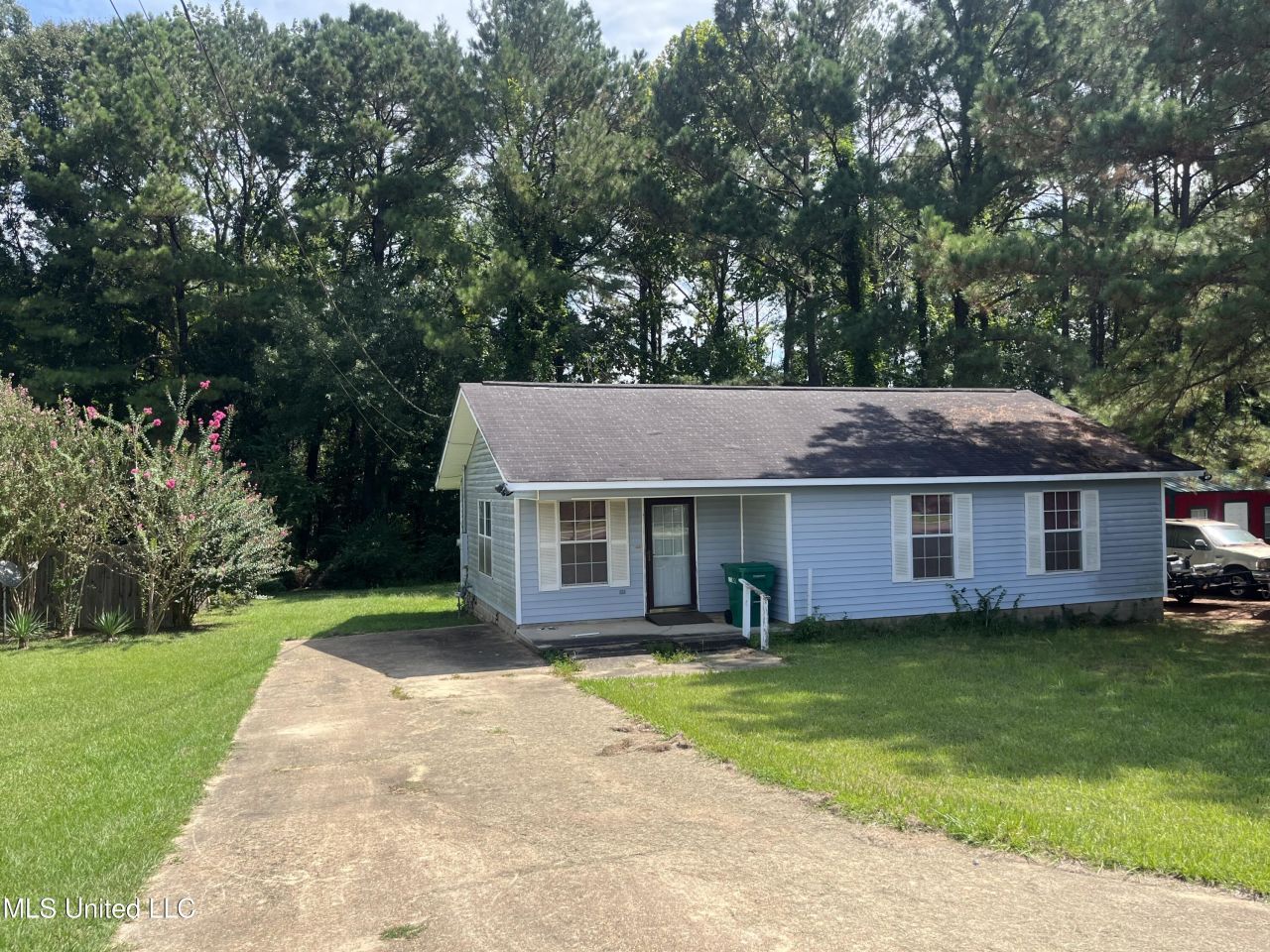 411 Grenn Street, Brookhaven, MS 39601 Main Photo
