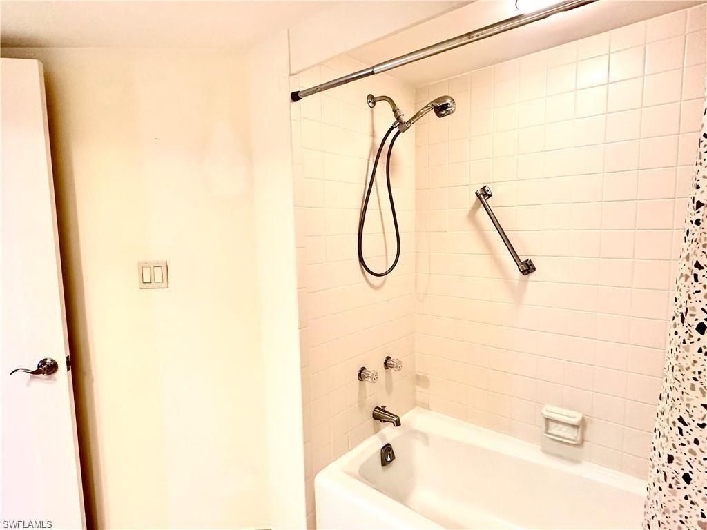 4751 Gulf Shore Blvd N, Unit 1202, Naples, FL 34103 Photo