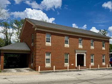 240 E Main Street, Mt Vernon, KY 40456