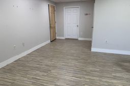 488 La Mesa Road photo 4