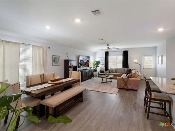 337 Cordova Crossing, Seguin, TX 78155