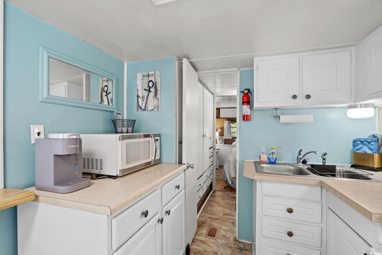 6001-1757 S Kings Hwy. Photo 17