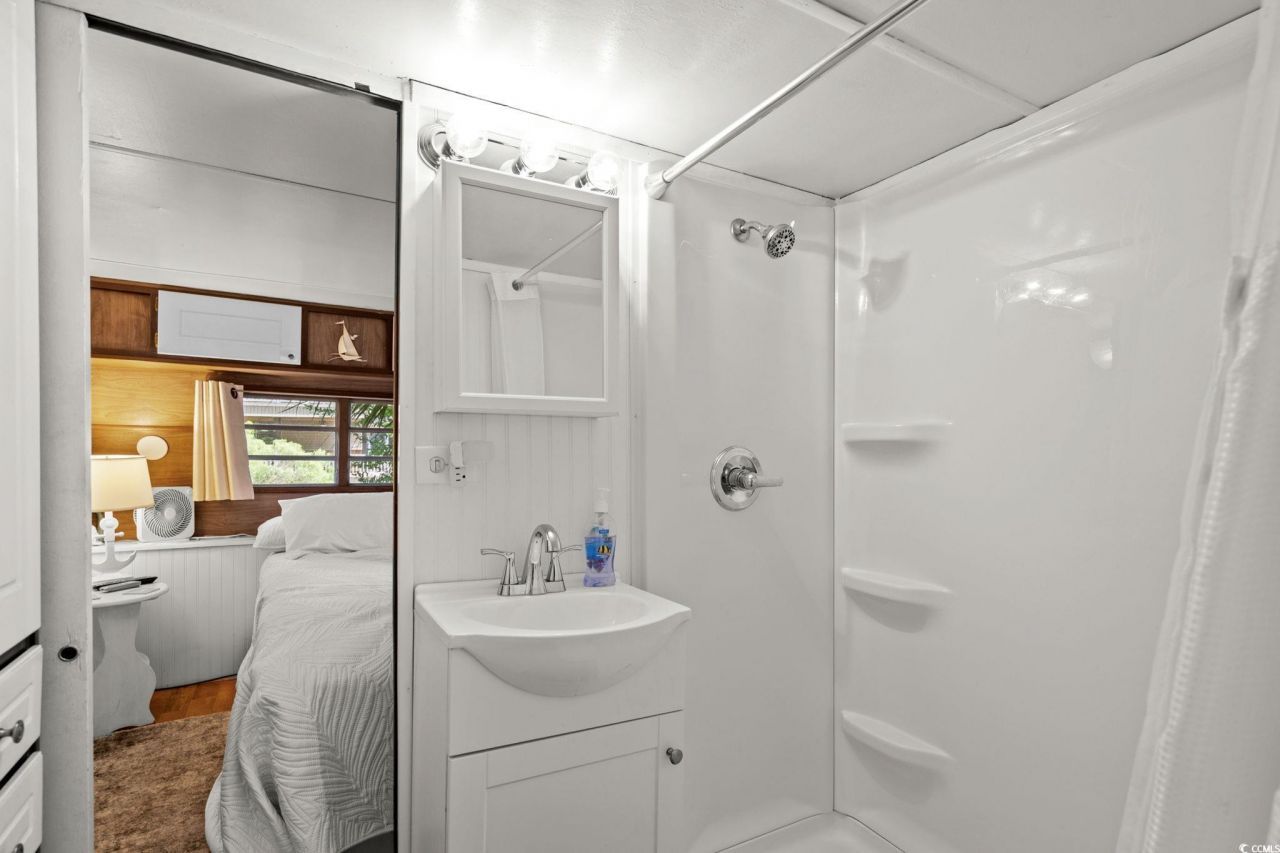 6001-1757 S Kings Hwy. Photo 23