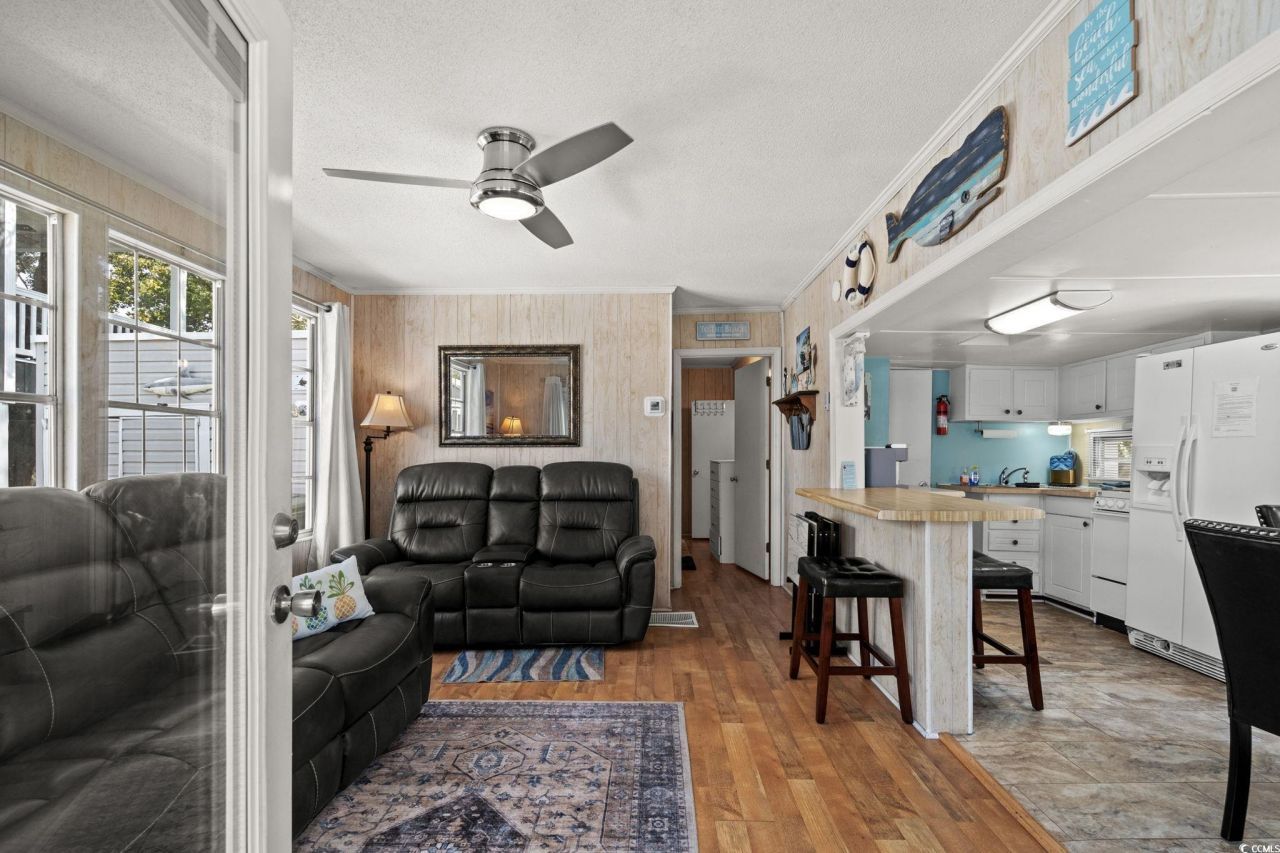 6001-1757 S Kings Hwy. Photo 8