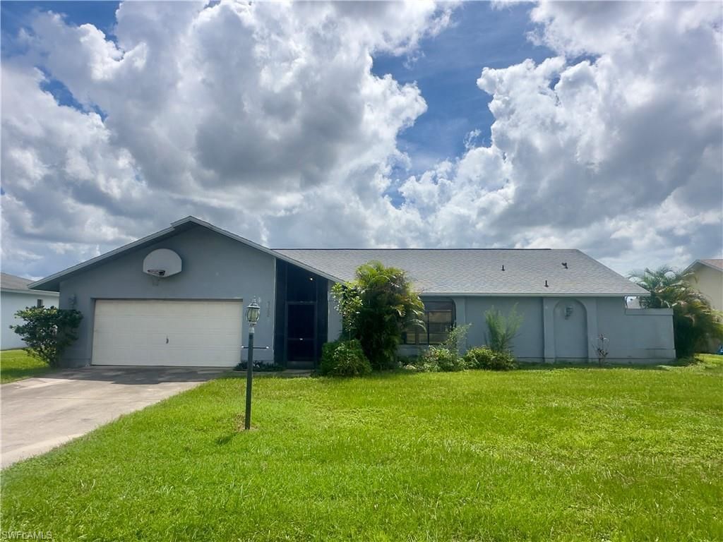 9382 Pineapple Rd, Fort Myers, FL 33967 Photo