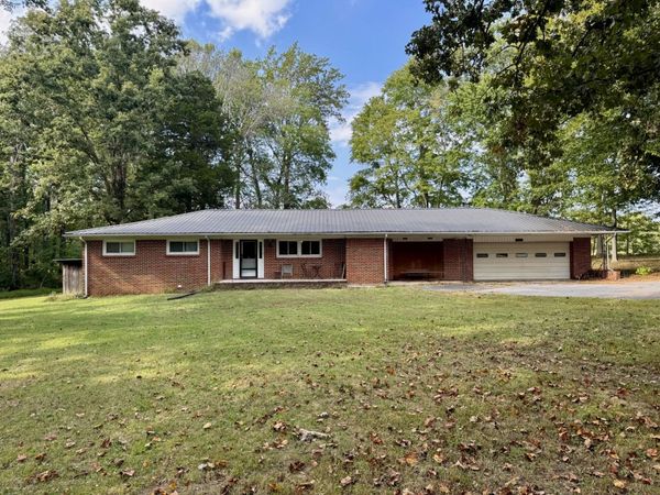 1737 Cummins Mill Rd, Cookeville, TN 38501