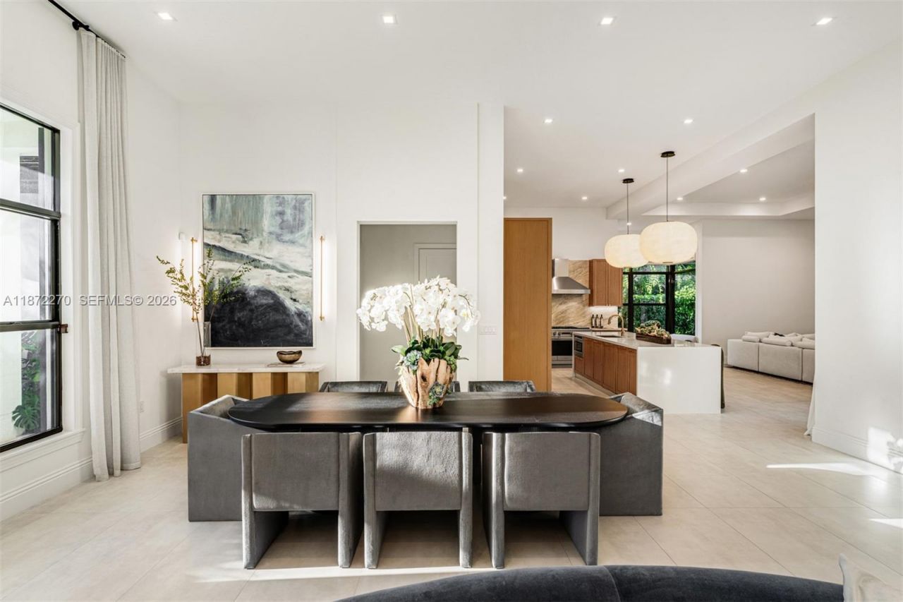 9445 SW 72nd Ct, Pinecrest, FL 33156 Photo