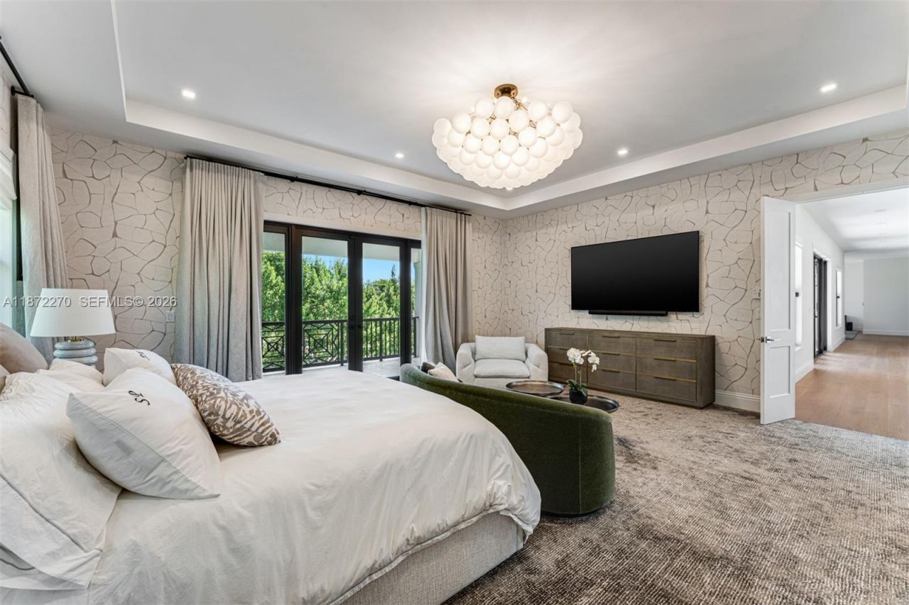 9445 SW 72nd Ct, Pinecrest, FL 33156 Photo