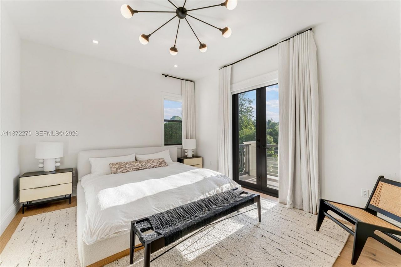 9445 SW 72nd Ct, Pinecrest, FL 33156 Photo