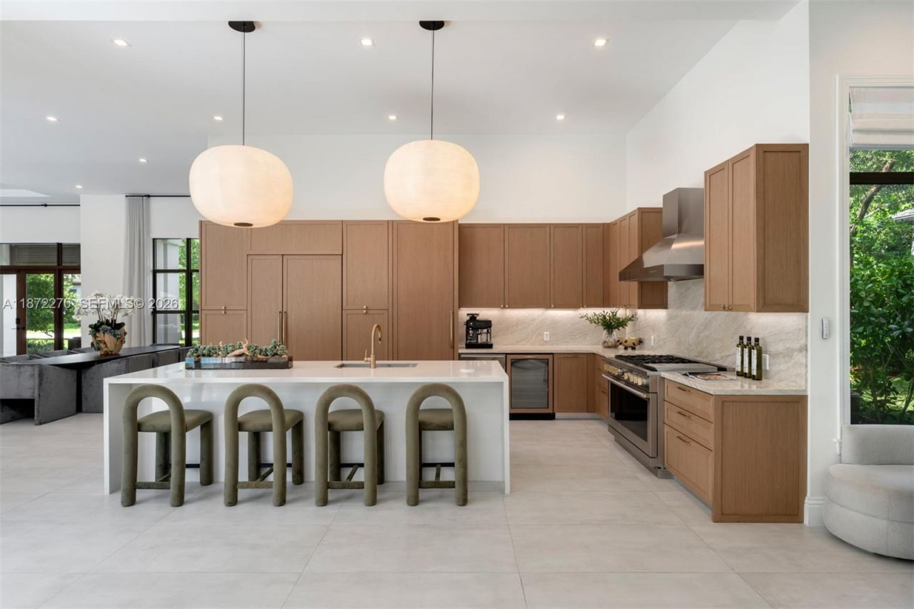 9445 SW 72nd Ct, Pinecrest, FL 33156 Photo