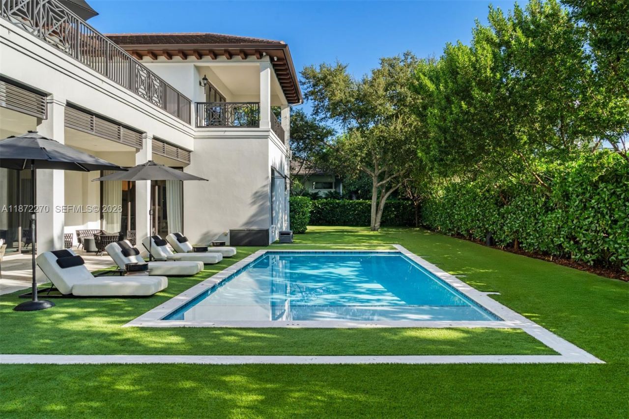 9445 SW 72nd Ct, Pinecrest, FL 33156 Photo