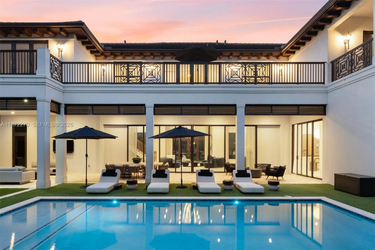 9445 SW 72nd Ct, Pinecrest, FL 33156 Photo