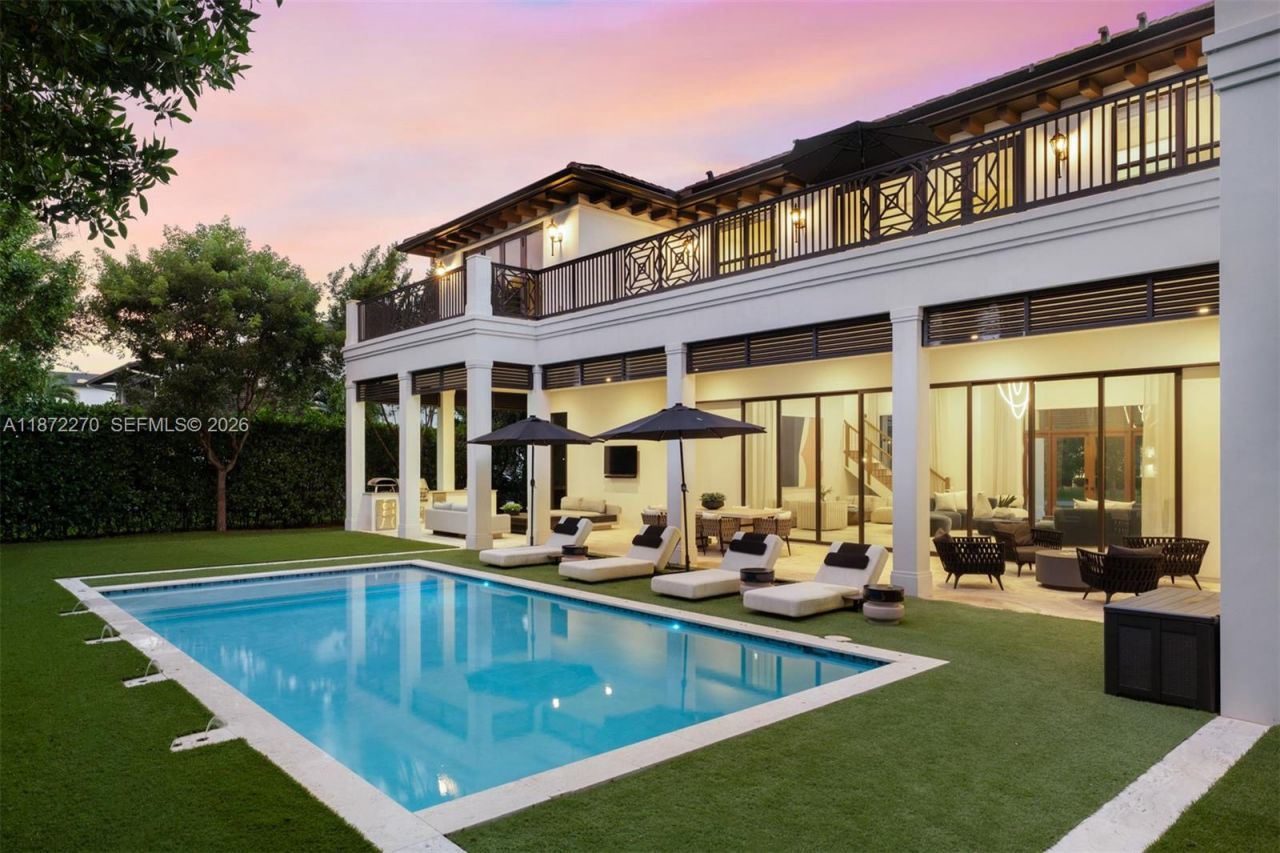 9445 SW 72nd Ct, Pinecrest, FL 33156 Photo