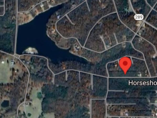 1102 W Canary Lane, Horseshoe Bend, AR 72512