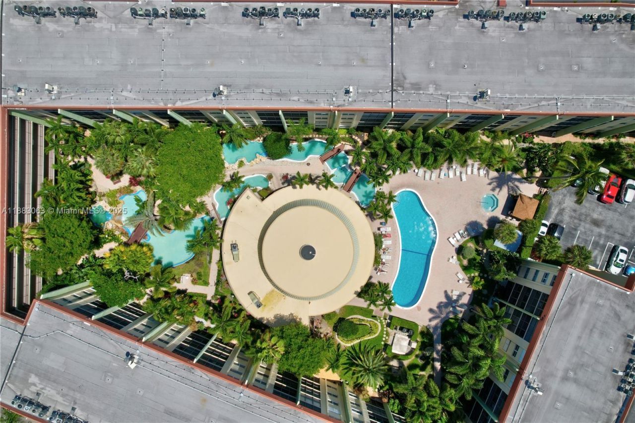 5300 NE 24th Ter, Unit 422C, Fort Lauderdale, FL 33308 Photo