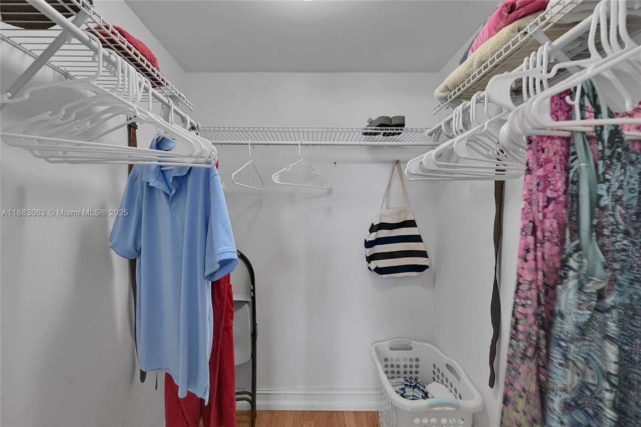 5300 NE 24th Ter, Unit 422C, Fort Lauderdale, FL 33308 Photo