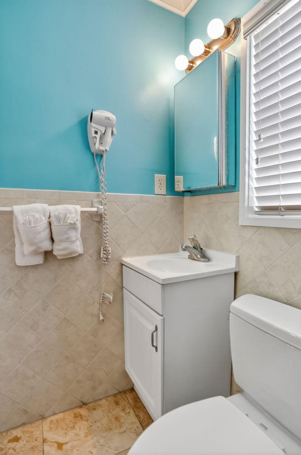 1225 Hillsboro Mile, Unit B2, Hillsboro Beach, FL 33062 Photo