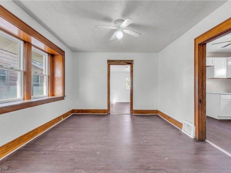 908 Dayton Street, Akron, OH 44310 Photo 10