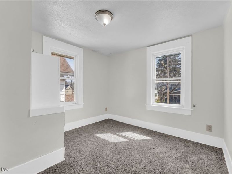 908 Dayton Street, Akron, OH 44310 Photo 15