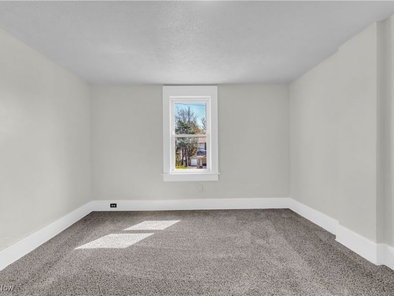 908 Dayton Street, Akron, OH 44310 Photo 17