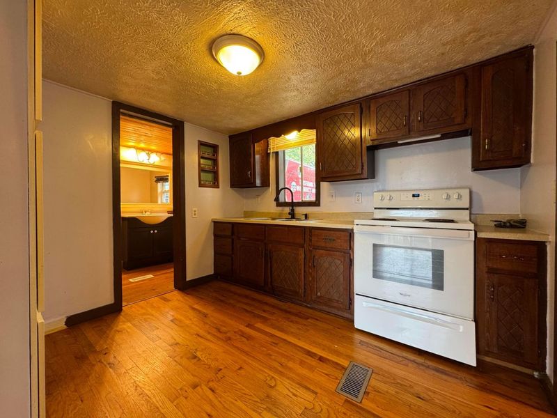 10527 Garrett Road SW, Amanda, OH 43102 Photo 12