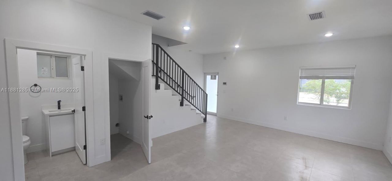 141 NW 11th St, Pompano Beach, FL 33060 Photo