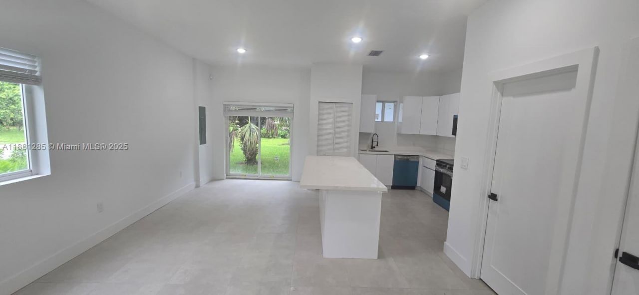 141 NW 11th St, Pompano Beach, FL 33060 Photo