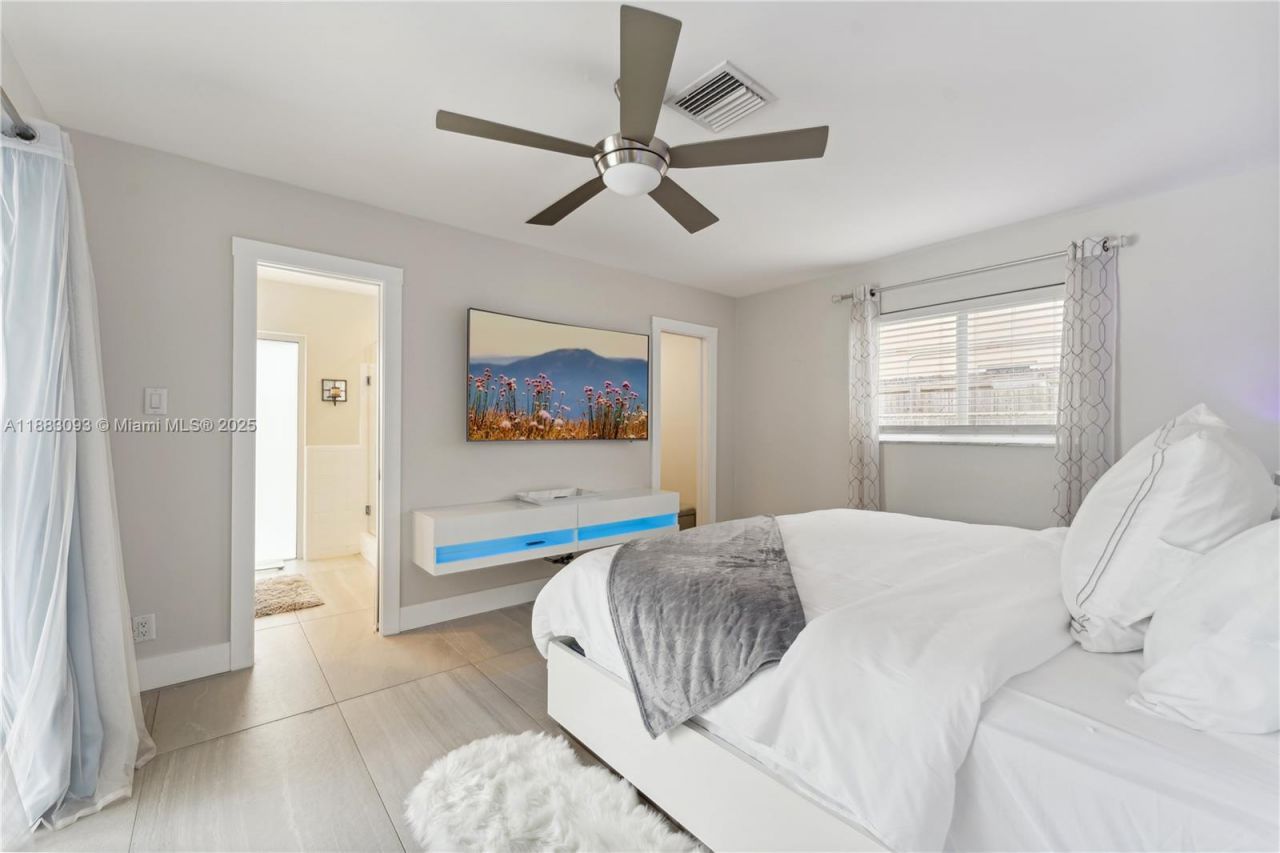 1424 NE 53rd Ct, Fort Lauderdale, FL 33334 Photo