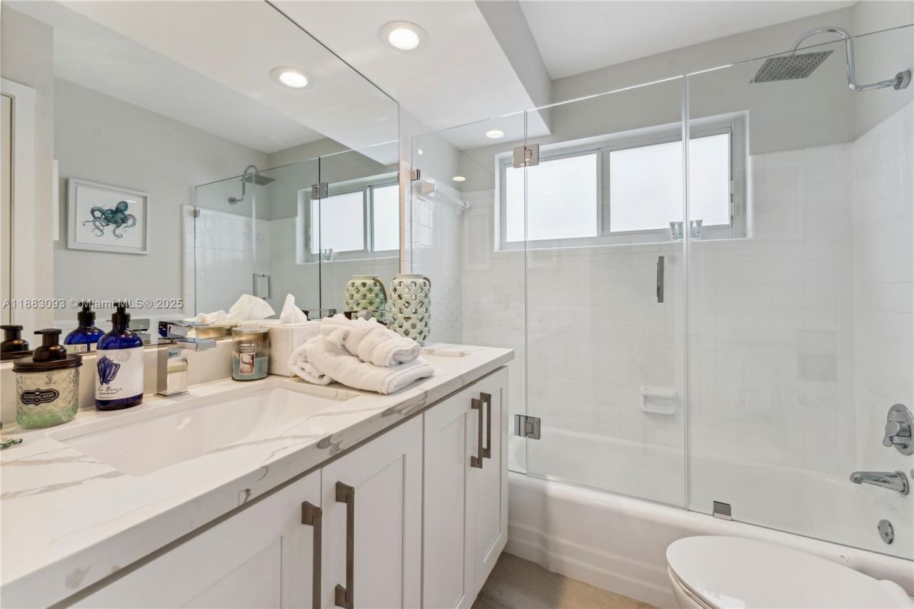 1424 NE 53rd Ct, Fort Lauderdale, FL 33334 Photo