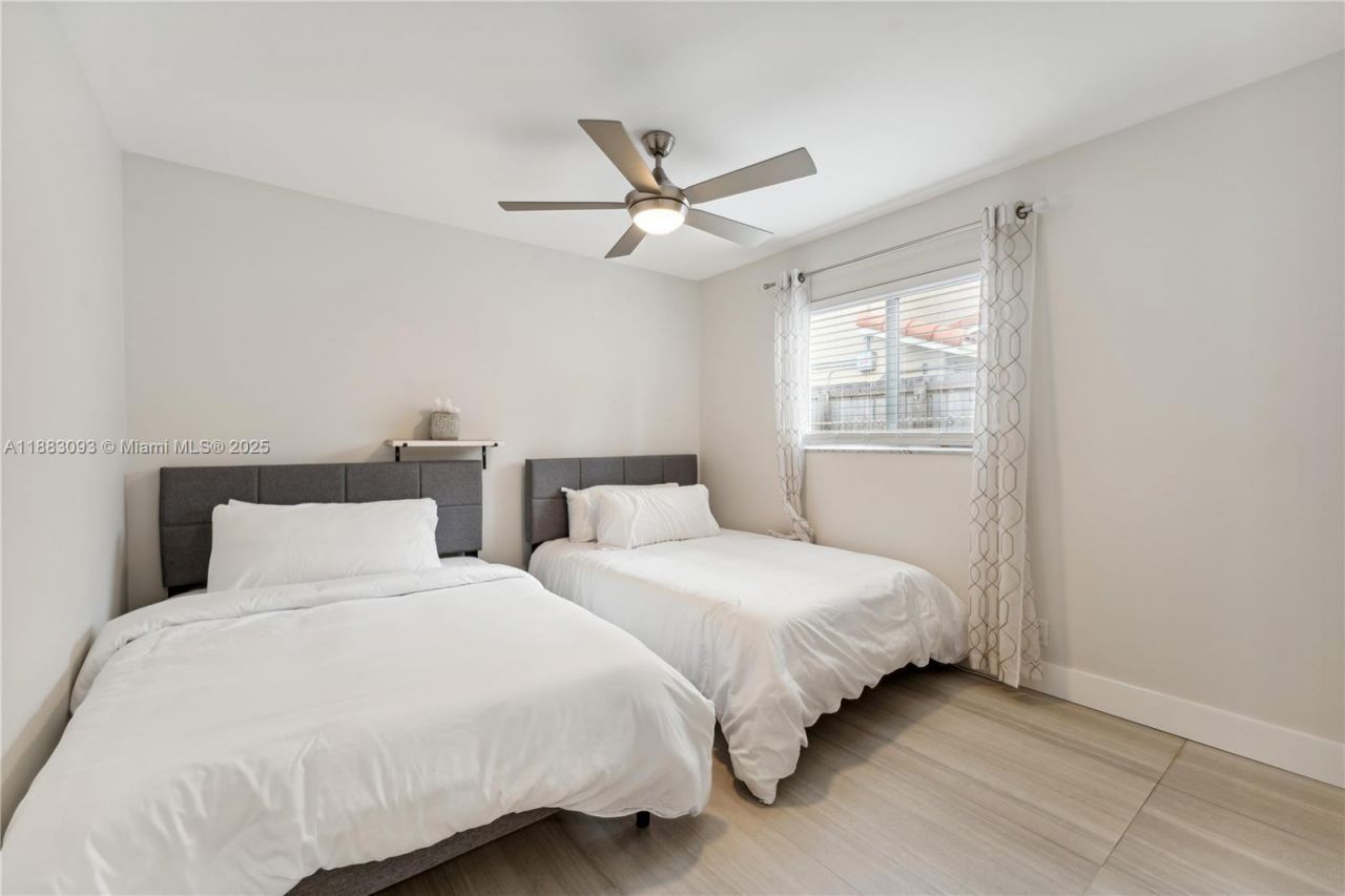 1424 NE 53rd Ct, Fort Lauderdale, FL 33334 Photo