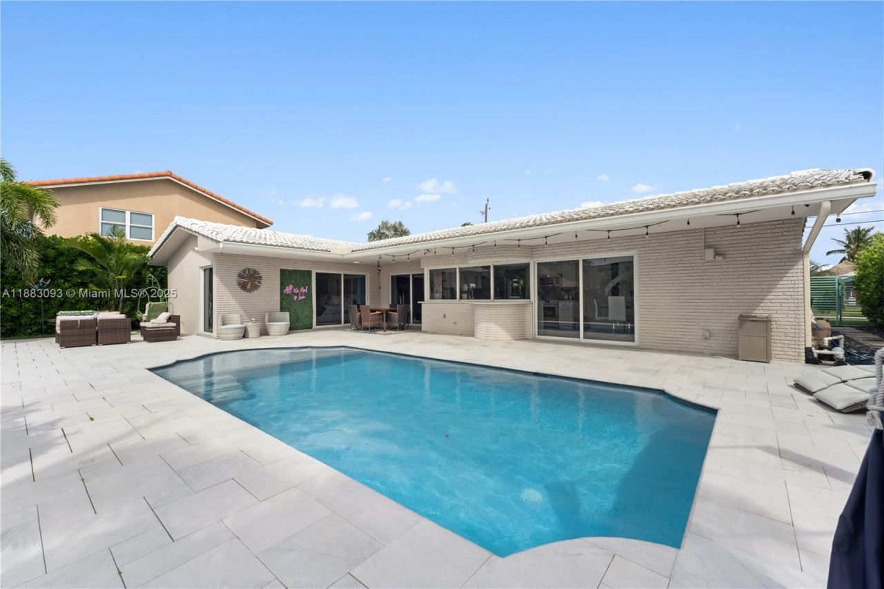 1424 NE 53rd Ct, Fort Lauderdale, FL 33334 Photo